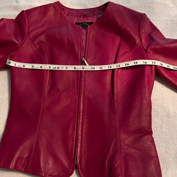 Pink Leather Jacket Size 6 is a true statement piece. - Picture 5 of 8